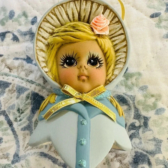 Victorian Ceramic Vintage Christmas Lady rare unique cottagecore shabbychic - Picture 1 of 3